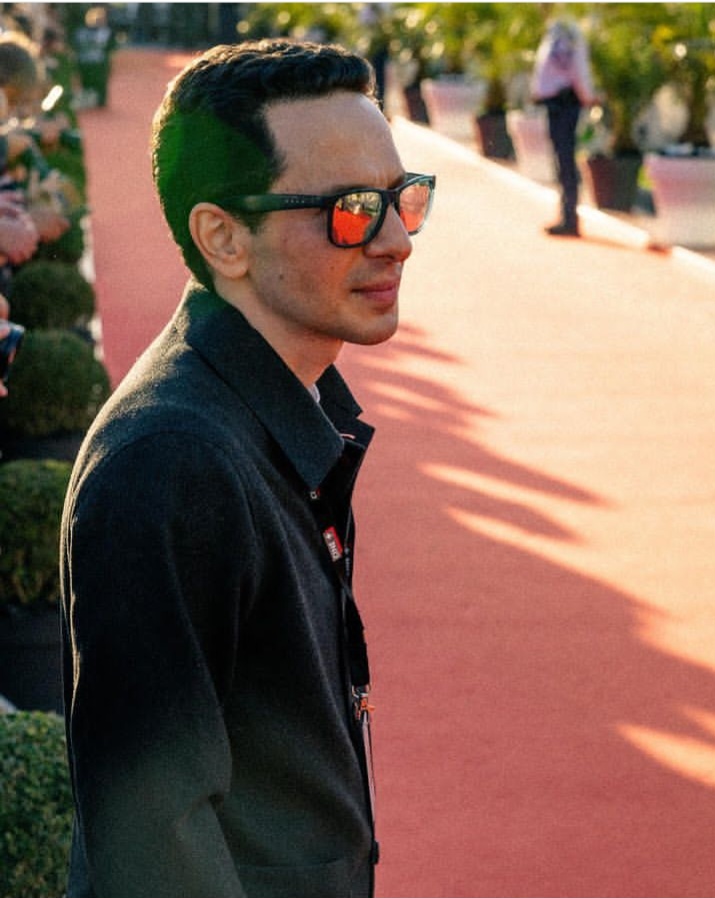 Photo_GLC.jpg (142 KB)